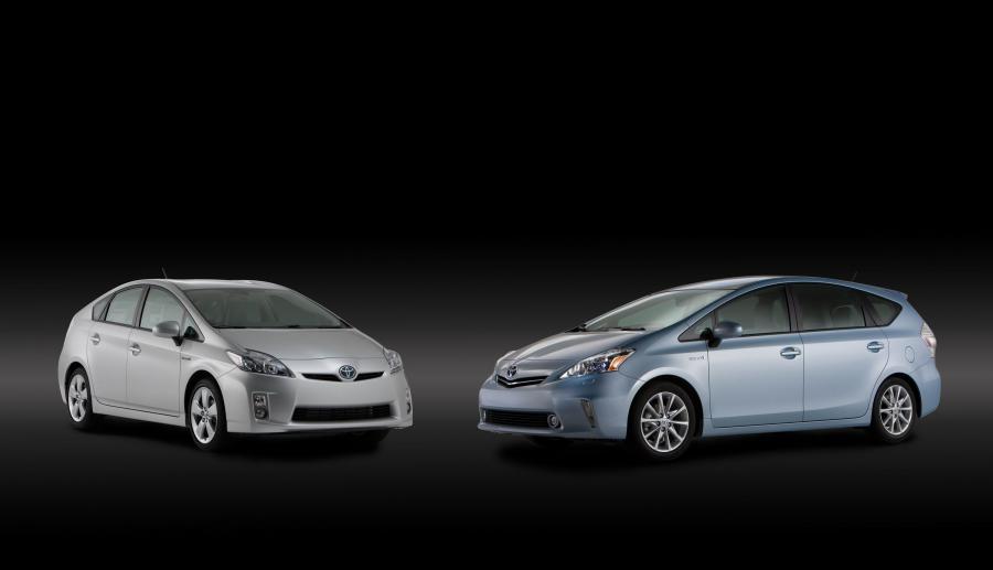  Toyota Prius V 2011 года  (фото 79 из 208)